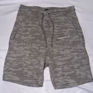Men’s alphalete shorts
